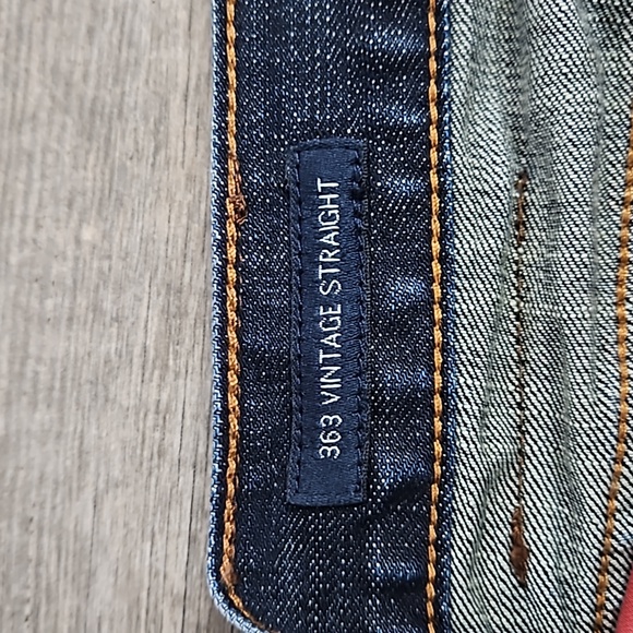 Lucky Brand 363 Vintage Straight jeans - Picture 6 of 8